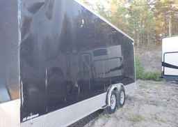 2018 TRAILER Lightning Enclosed trailer