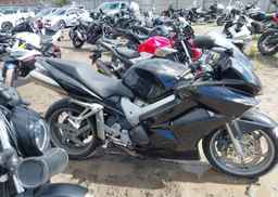 2006 HONDA VFR800