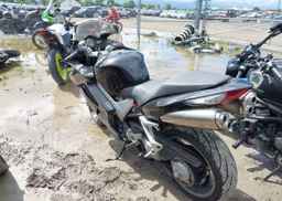 2006 HONDA VFR800