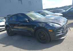 2019 PORSCHE MACAN