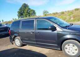 2013 DODGE GRAND CARAVAN SE