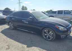 2015 INFINITI Q70L 5.6