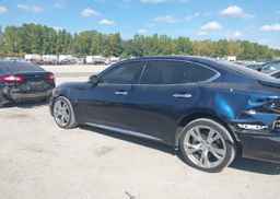 2015 INFINITI Q70L 5.6