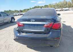 2015 INFINITI Q70L 5.6