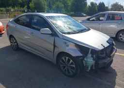 2015 HYUNDAI ACCENT GLS