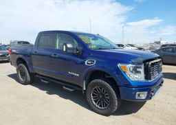 2017 NISSAN TITAN PLATINUM RESERVE