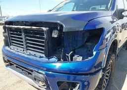 2017 NISSAN TITAN PLATINUM RESERVE