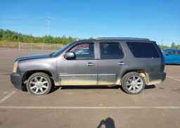 2010 GMC YUKON DENALI