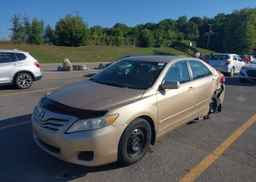 2011 TOYOTA CAMRY LE
