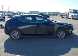 2024 MAZDA MAZDA3 SPORT GX