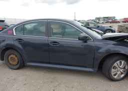 2011 SUBARU LEGACY 2.5I