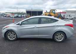 2013 HYUNDAI ELANTRA GL