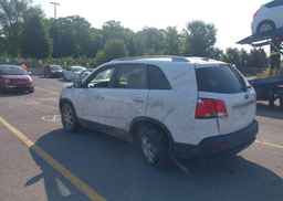 2013 KIA SORENTO LX