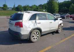 2013 KIA SORENTO LX