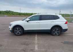 2019 VOLKSWAGEN TIGUAN HIGHLINE