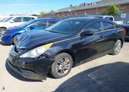 2013 HYUNDAI SONATA GL