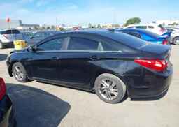 2013 HYUNDAI SONATA GL