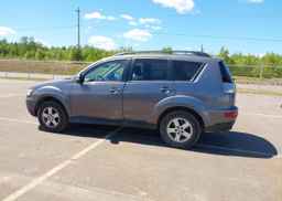 2010 MITSUBISHI OUTLANDER XLS