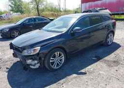 2015 VOLVO V60 T5 PREMIER PLUS