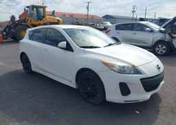 2013 MAZDA MAZDA3 GS-SKY