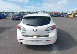 2013 MAZDA MAZDA3 GS-SKY