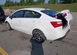 2015 KIA RIO