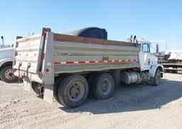 1999 FREIGHTLINER CONVENTIONAL FLD120