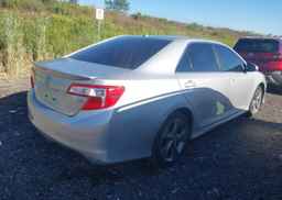 2012 TOYOTA CAMRY SE
