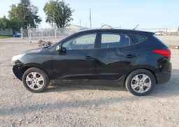 2011 HYUNDAI TUCSON