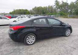 2013 HYUNDAI ELANTRA GL