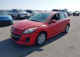 2013 MAZDA MAZDA3 GS-SKY