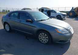 2013 CHRYSLER 200 LX