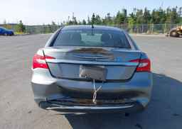 2013 CHRYSLER 200 LX
