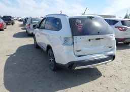 2016 MITSUBISHI OUTLANDER ES