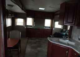 2014 WINNEBAGO MINNIE PLUS 5TH WHEEL TRAILER