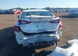 2014 MAZDA MAZDA3 GS-SKY