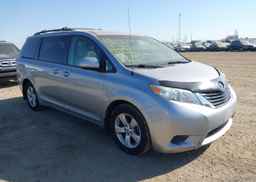 2012 TOYOTA SIENNA LE
