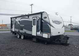 2015 KEYSTONE 266RL