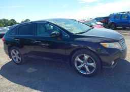 2012 TOYOTA VENZA LE