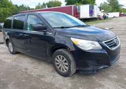 2010 VOLKSWAGEN ROUTAN S