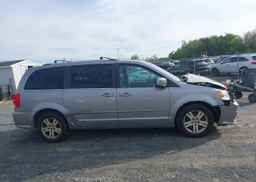 2016 DODGE GRAND CARAVAN CREW