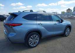 2021 TOYOTA HIGHLANDER HYBRID PLATINUM