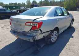 2014 TOYOTA CAMRY