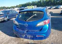 2013 MAZDA MAZDA3 GX
