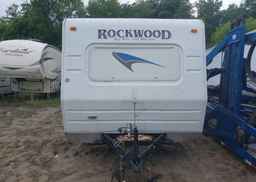 2004 FOREST RIVER ROCKWOOD