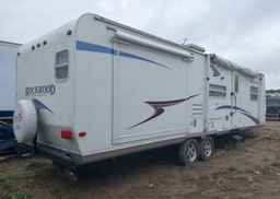 2004 FOREST RIVER ROCKWOOD