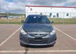 2012 HYUNDAI ACCENT GL