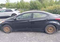 2013 HYUNDAI ELANTRA GL