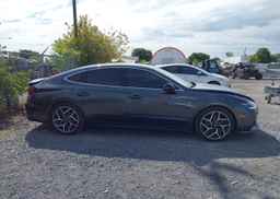 2022 HYUNDAI SONATA