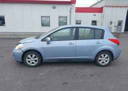 2011 NISSAN VERSA 1.8SL